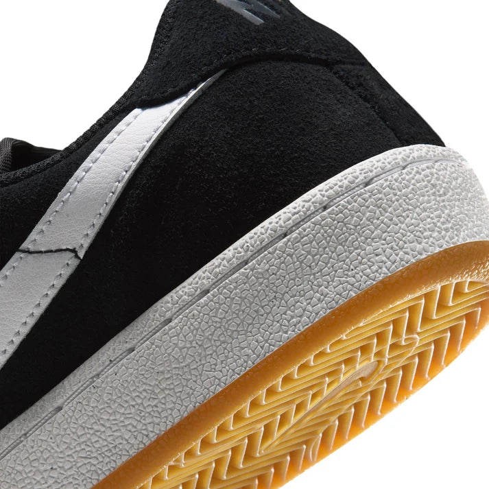 Nike SB Zoom Tennis Classic XL in Black/White-Gum Light Brown