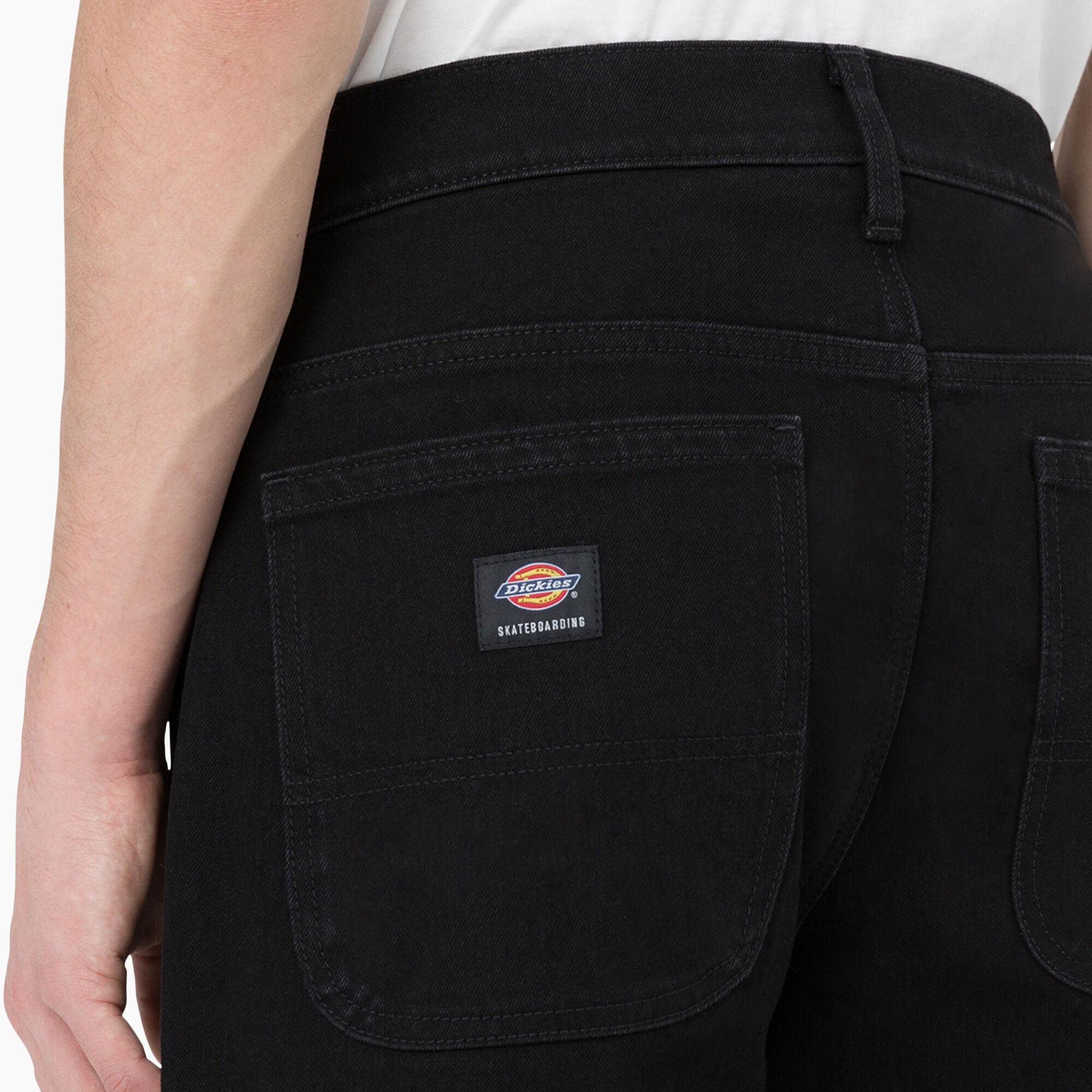 Dickies Skateboarding Wingville Loose Fit Jeans in Black