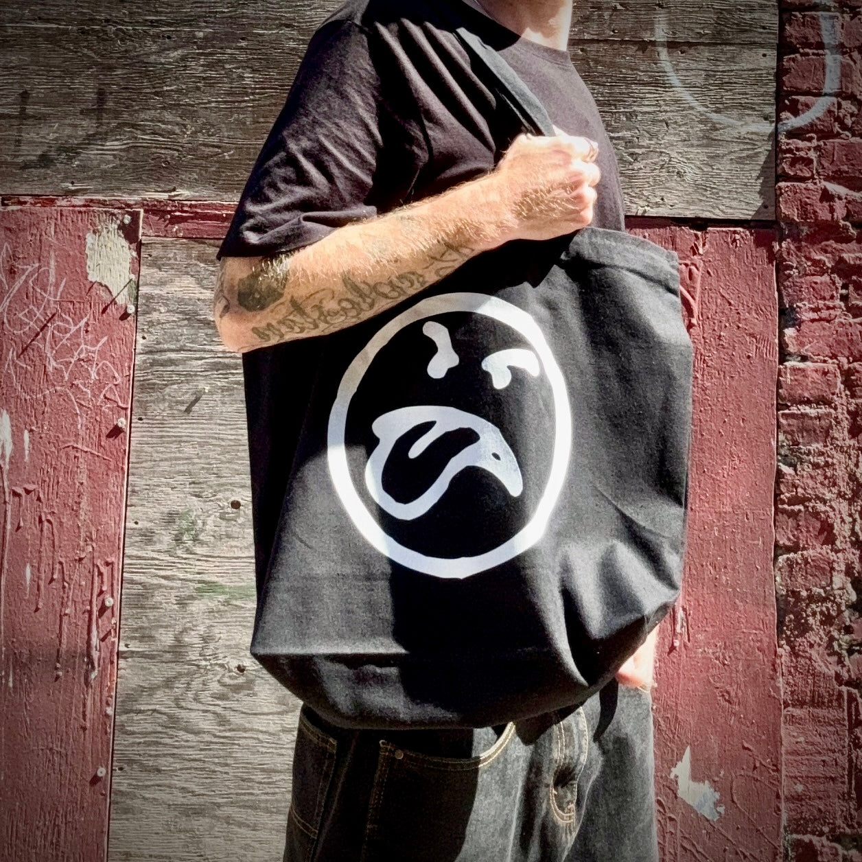 Goodnews Yuck Face Tote in Black