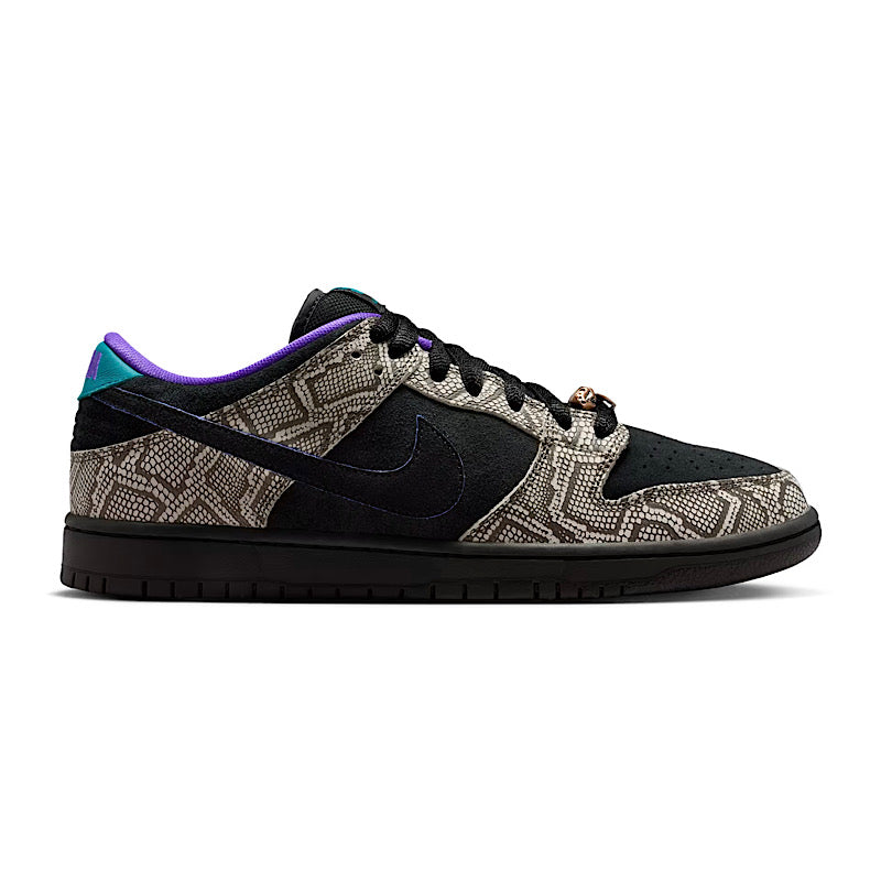 Nike SB X Dashawn Jordan Dunk Low Pro in String/Black-Bright Spruce-Fierce Purple