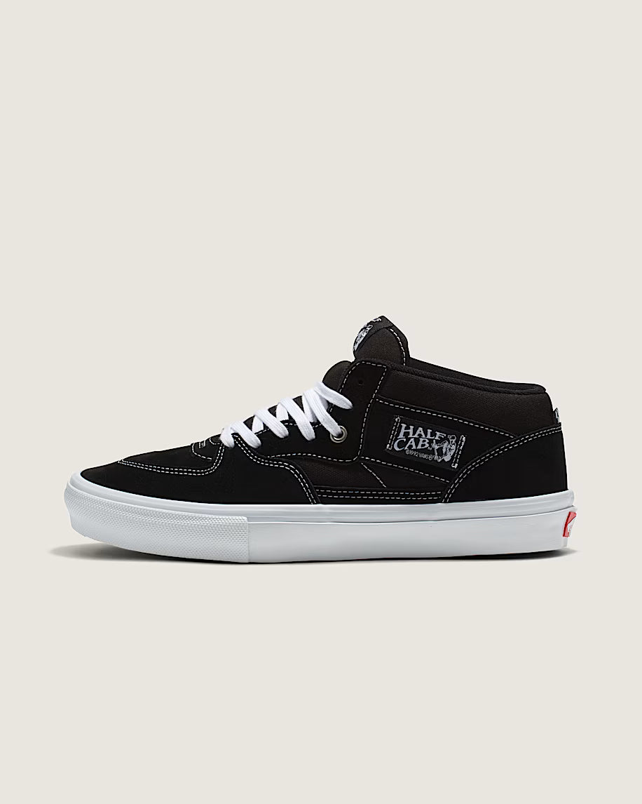 Vans Skate Half Cab in Black/White