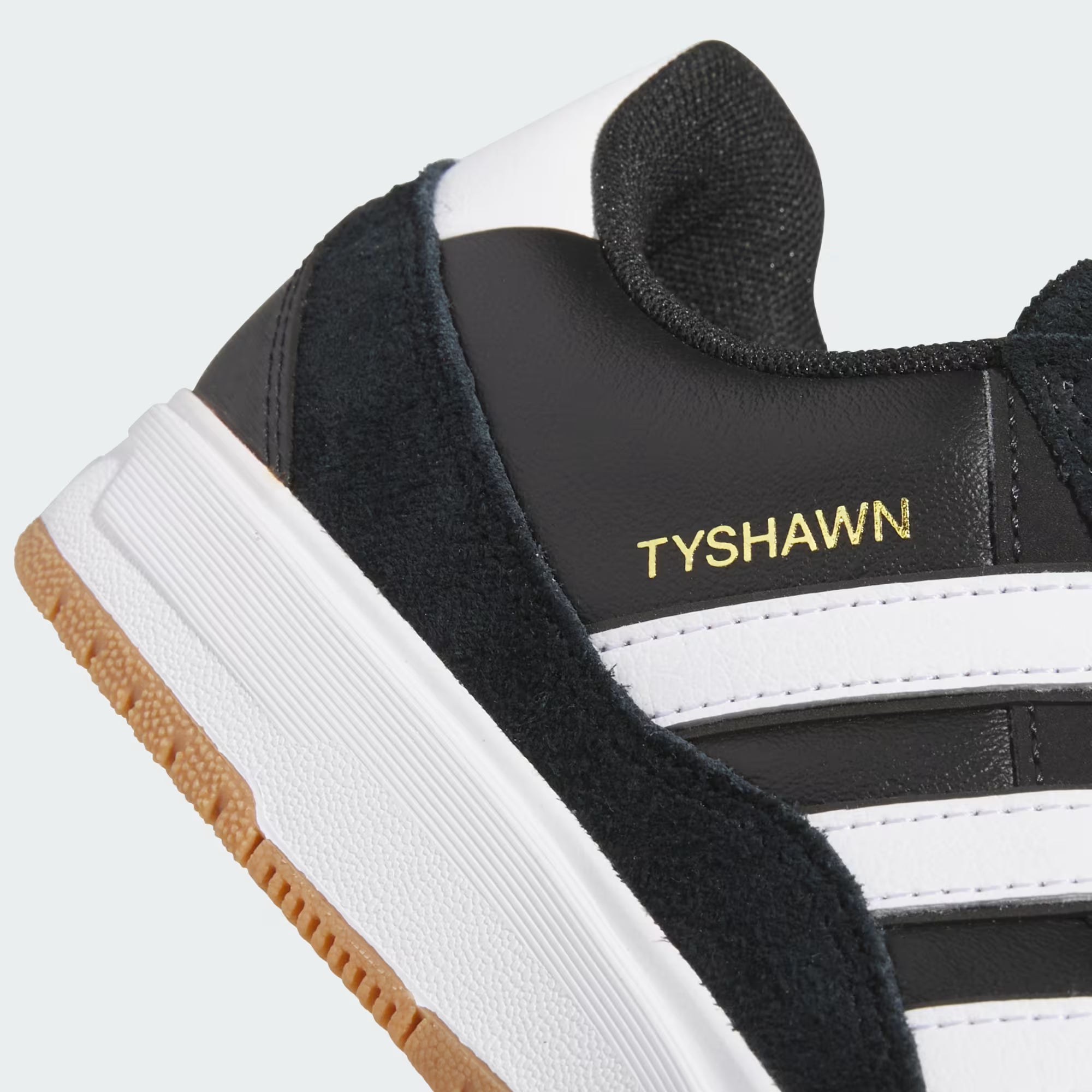 Adidas Tyshawn II in Core Black/Cloud White/Gum
