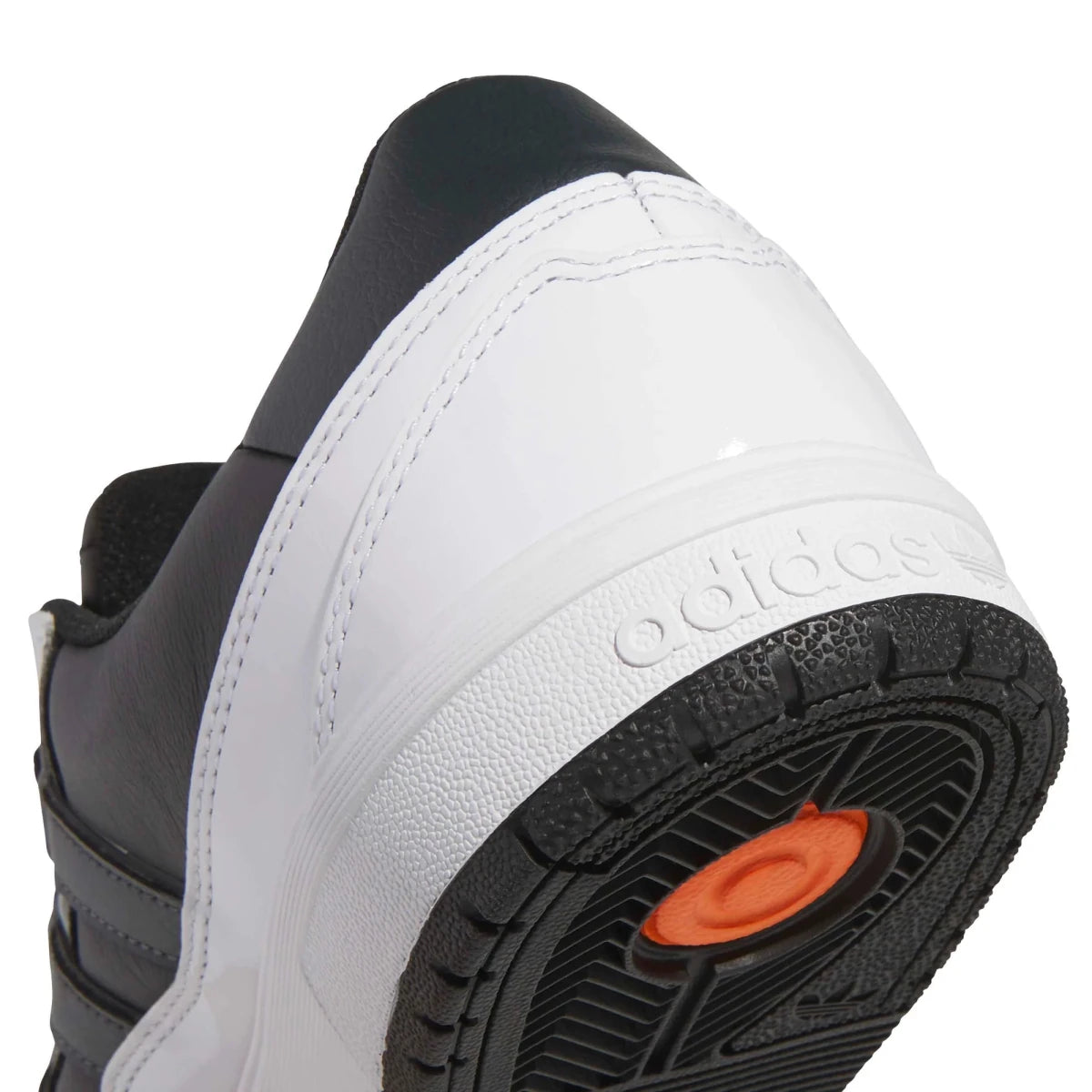 Adidas Tyshawn II in Core Black/Carbon/Cloud White - Goodnews Skateshop