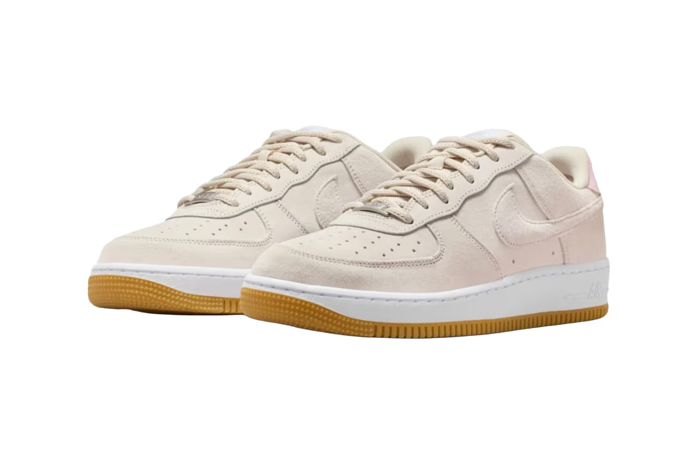 Nike SB Air Force 1 in Light Orewood Brown/Light Orewood Brown-White