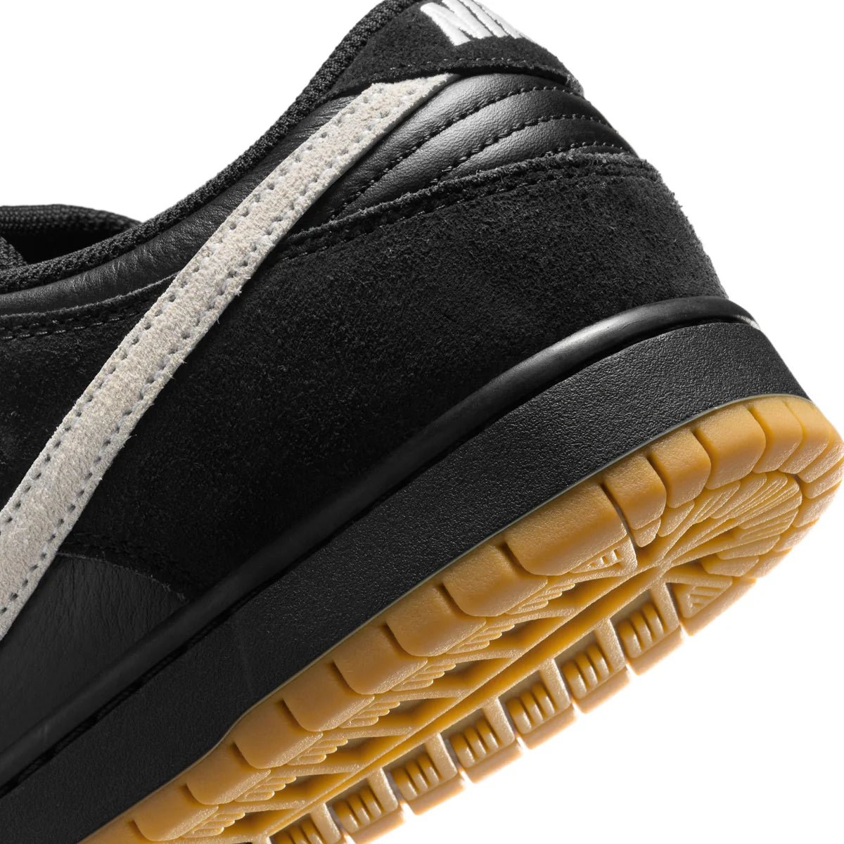 Nike SB Dunk Low Pro in Black/White - Black - Gum - Light Brown - Goodnews Skateshop