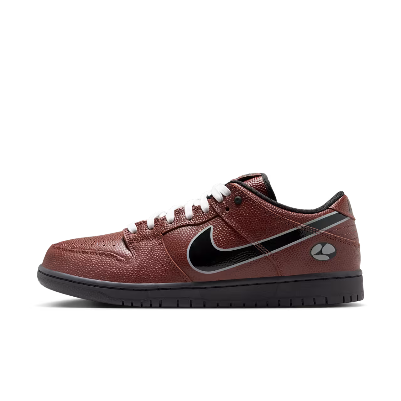 Nike SB Dunk Low Pro x Limosine Skateboards in Brown/Black