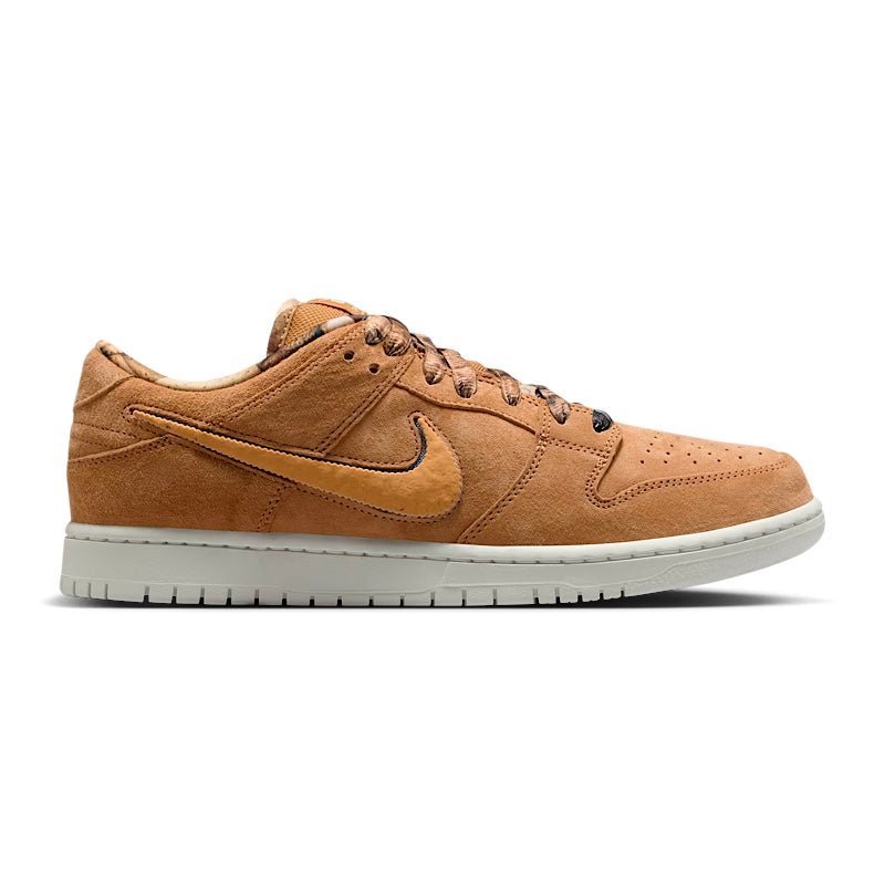 Nike SB NOTE Manchester Dunk Low in Flax/Honeycomb - Summit White - Sail - Goodnews Skateshop