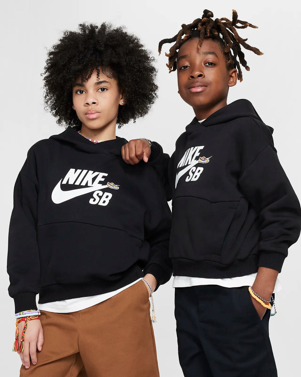 Nike SB Older Kids Icon EasyOn Fleece Hoodie in Black - Goodnews Skateshop