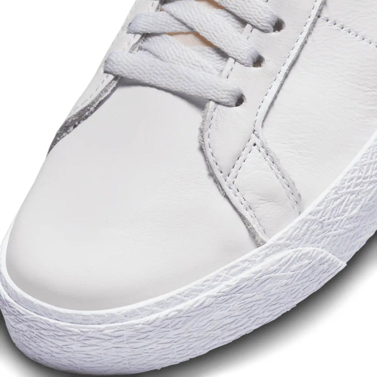 Nike SB Blazer Mid in White/Court Purple - Goodnews Skateshop