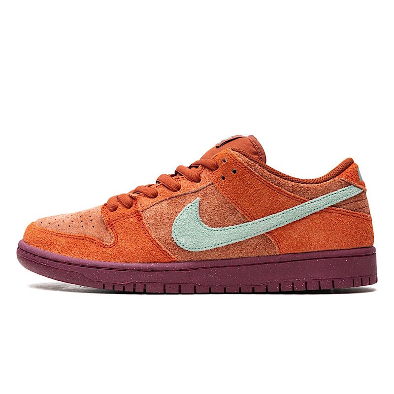 Nike SB Dunk Low Pro in Mystic Red/Emerald Rise - Goodnews Skateshop