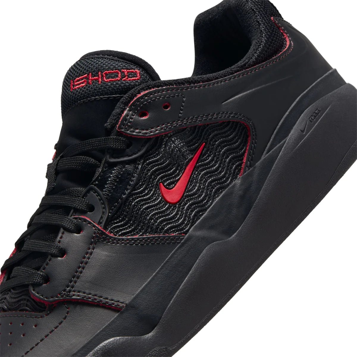 Nike SB Ishod Premium in Black/University Red - Goodnews Skateshop