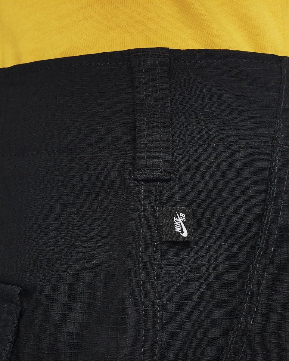 Nike SB Kearny Cargo Shorts in Black - Goodnews Skateshop
