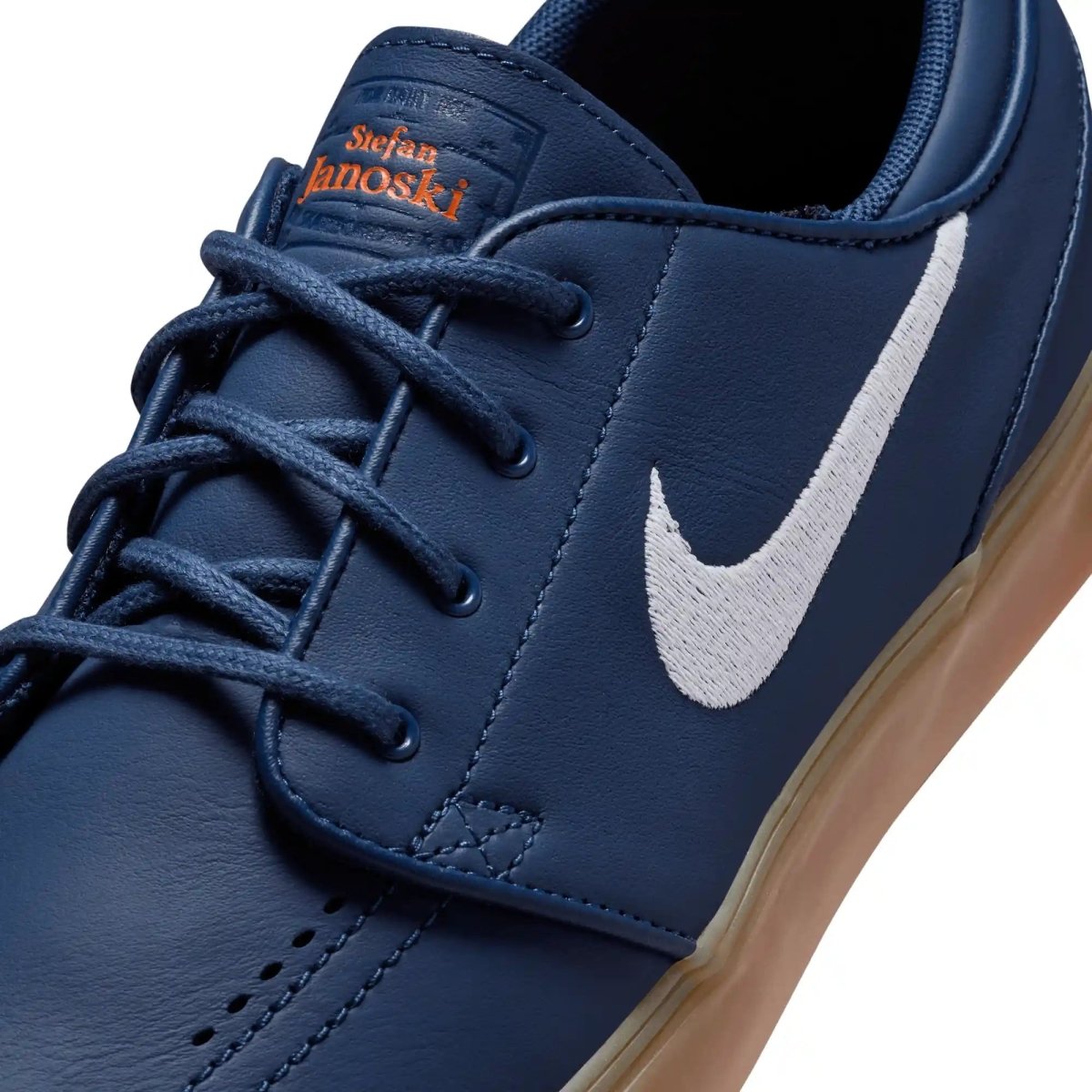 Nike SB Zoom Janoski OG+ in Navy/White-Navy-Gum Light Brown - Goodnews Skateshop