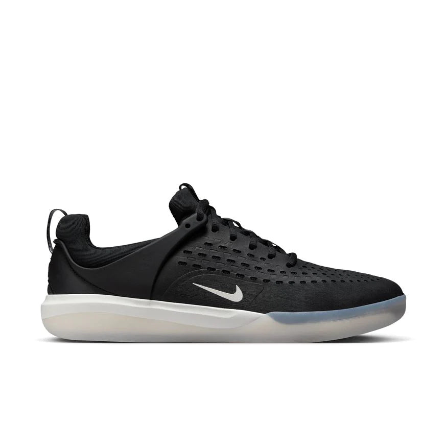 Nike SB Zoom Nyjah 3 in Black/White - Goodnews Skateshop