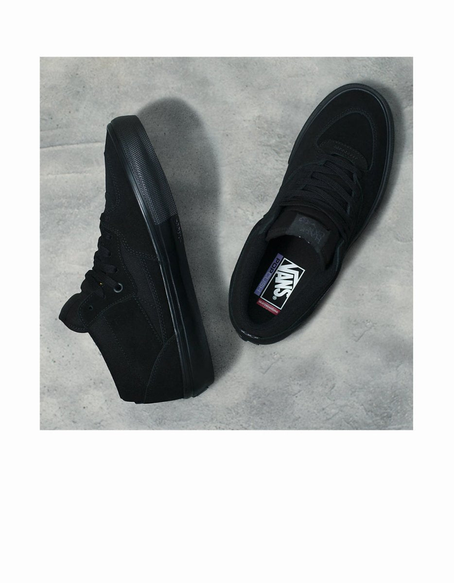 Vans Skate Half Cab in Black/Black - Goodnews Skateshop