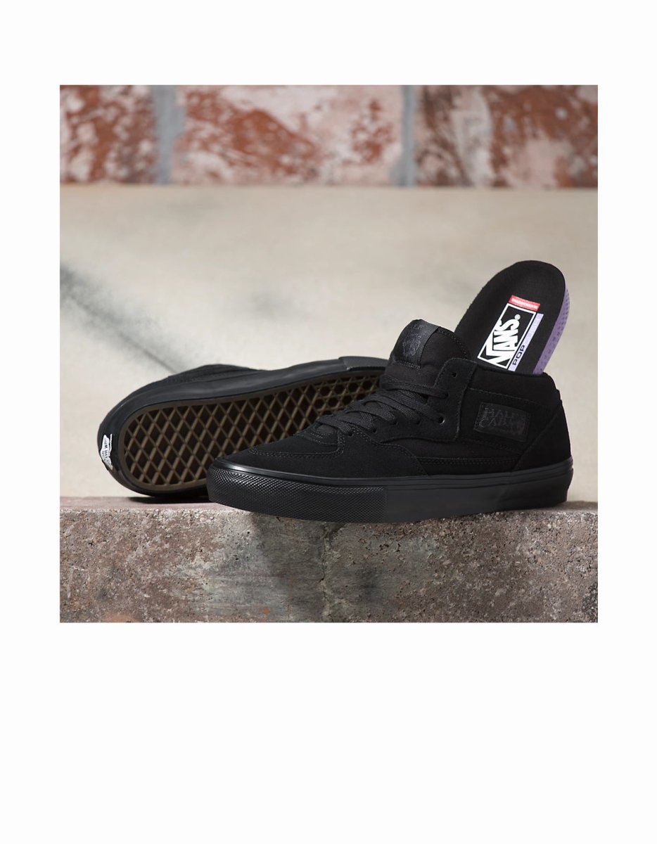 Vans Skate Half Cab in Black/Black - Goodnews Skateshop