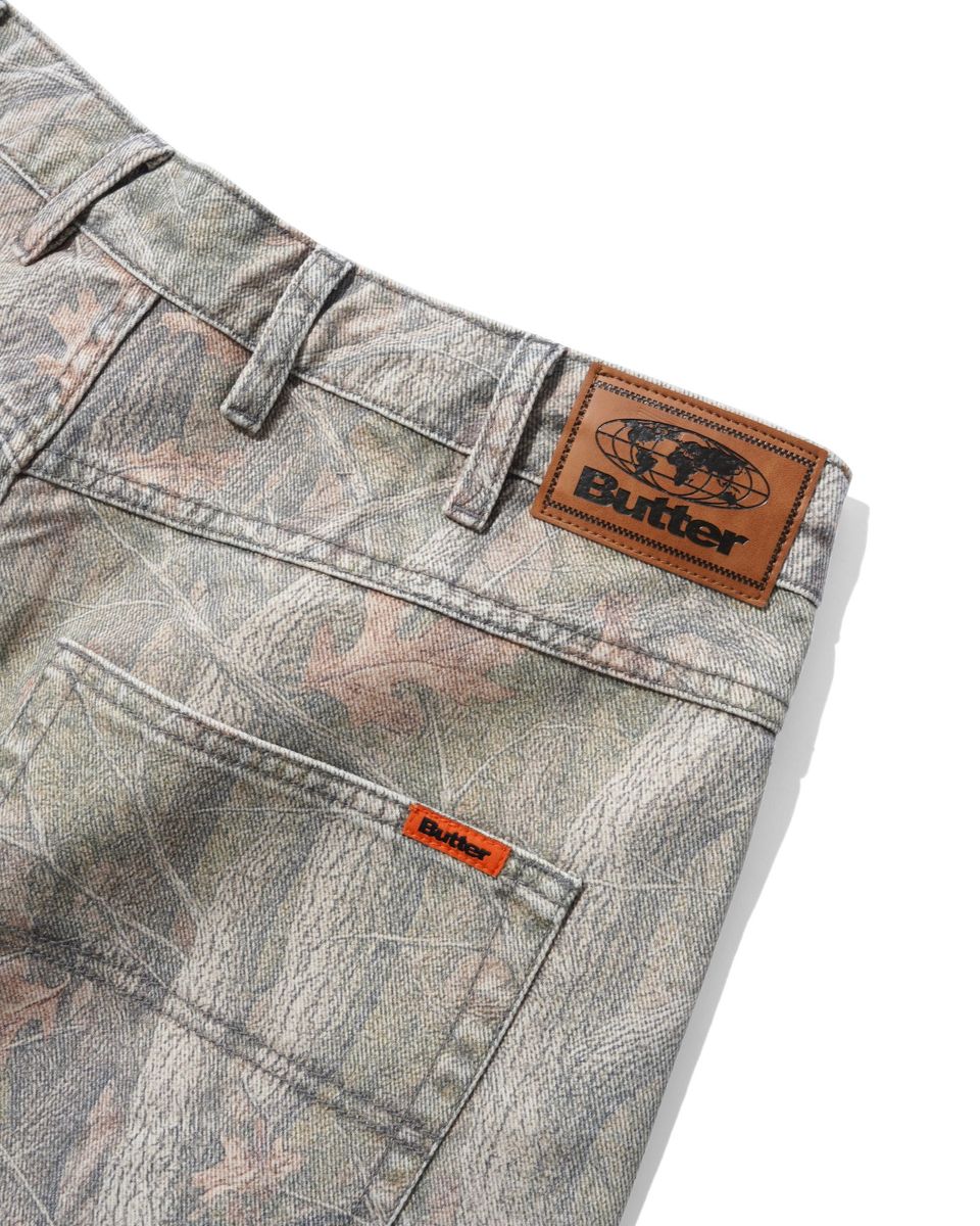 Butter Goods Baggy Denim Jeans in Forest Camo