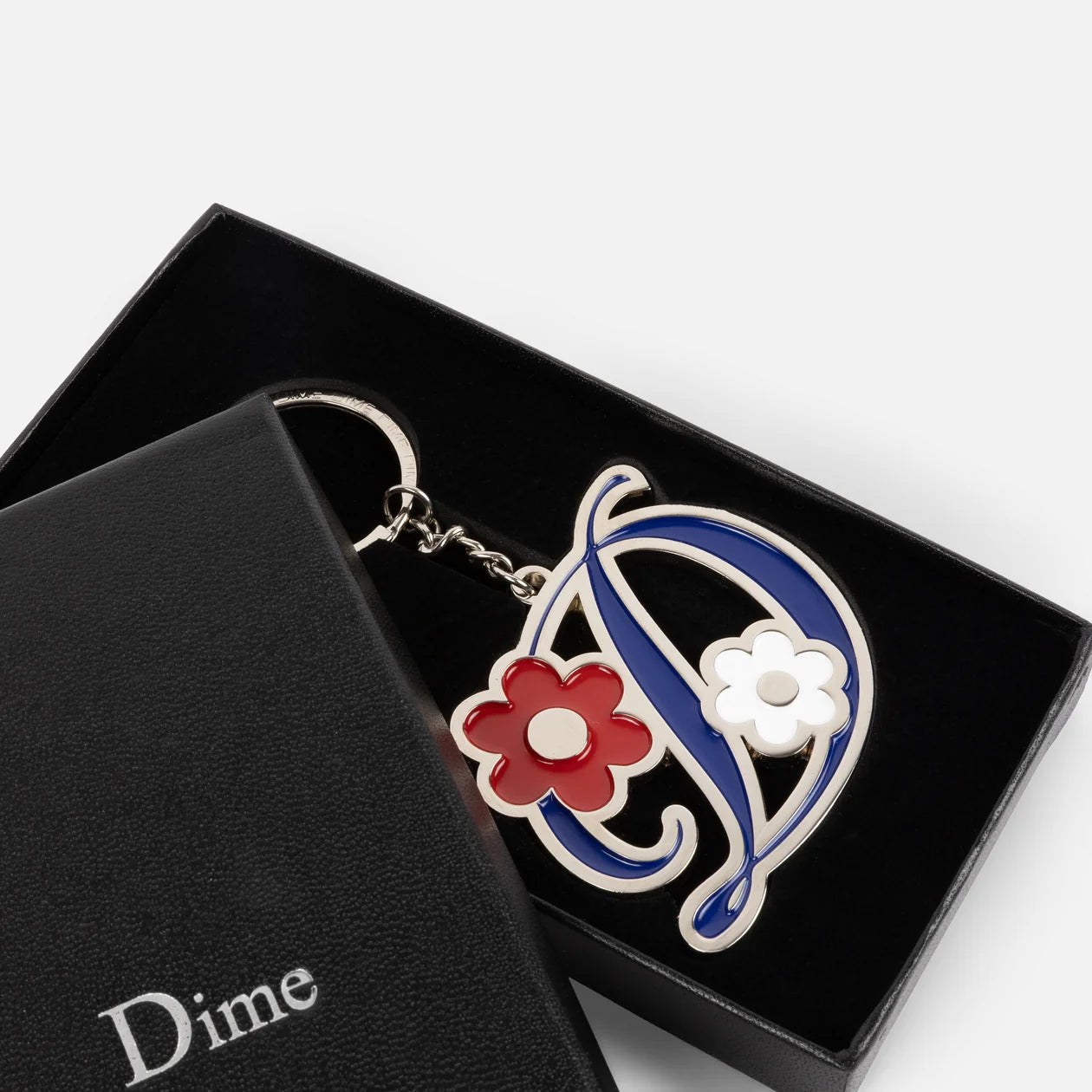 Dime Oversized Floral Keychain in Silver