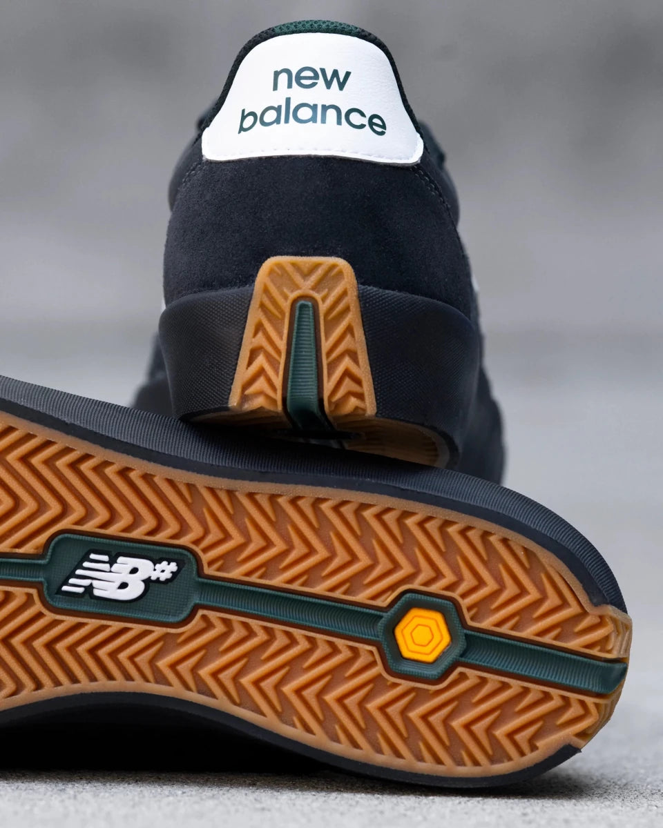 New Balance Numeric 340 in Black/White - Goodnews Skateshop
