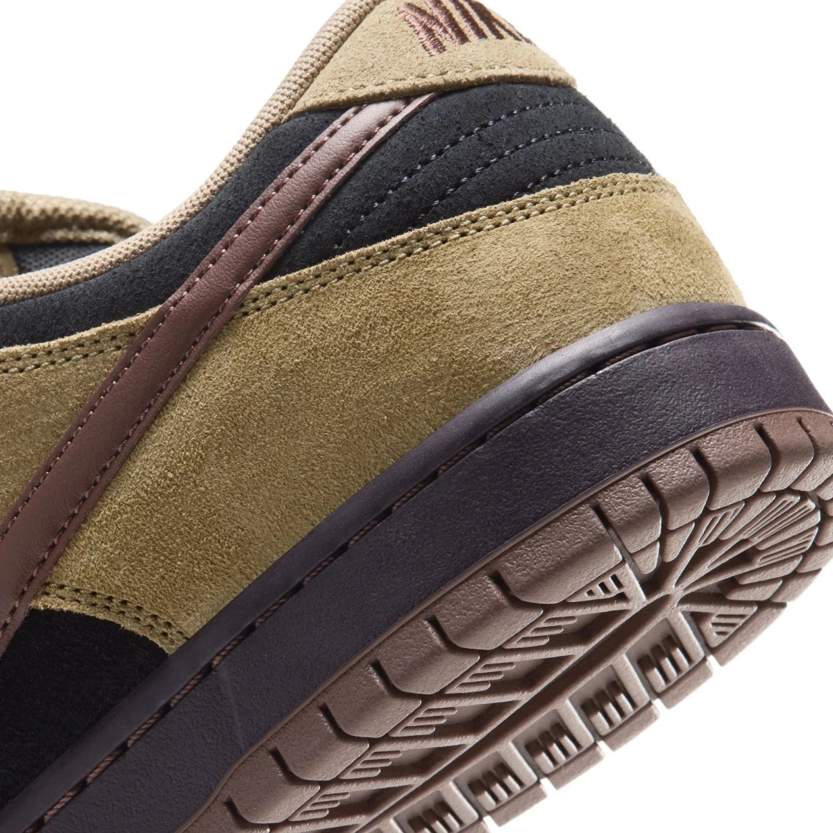 Nike SB Dunk Low Pro in Filbert/Black/Burgundy Ash/Light Chocolate - Goodnews Skateshop