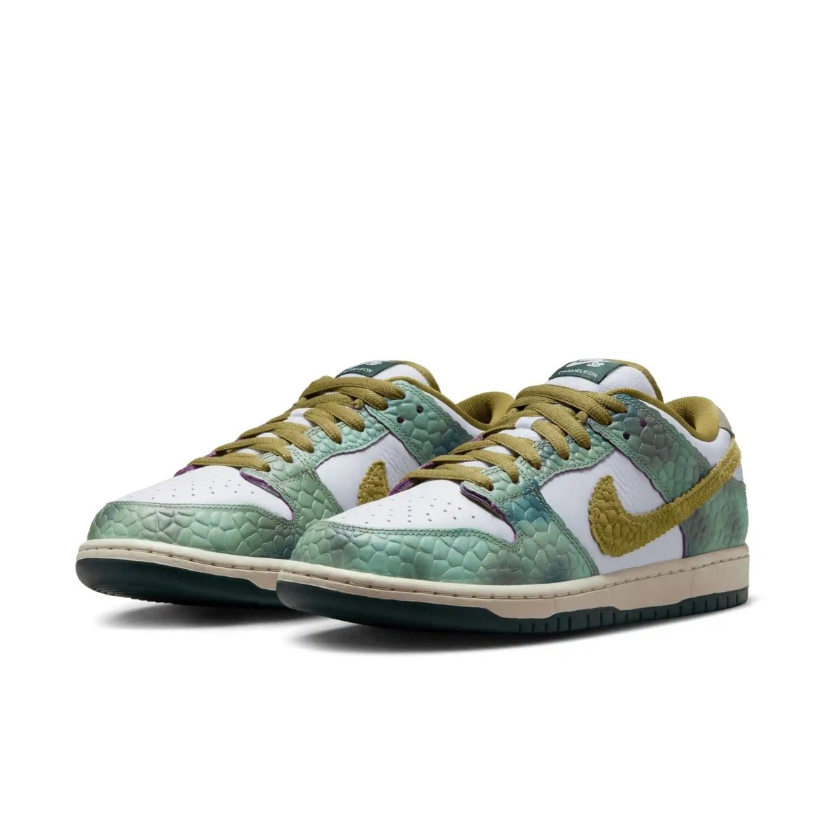 Nike SB Dunk Low Pro X Alexis Sablone in Oil Green/Desert Moss - White - Goodnews Skateshop