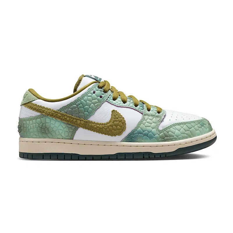 Nike SB Dunk Low Pro X Alexis Sablone in Oil Green/Desert Moss - White - Goodnews Skateshop