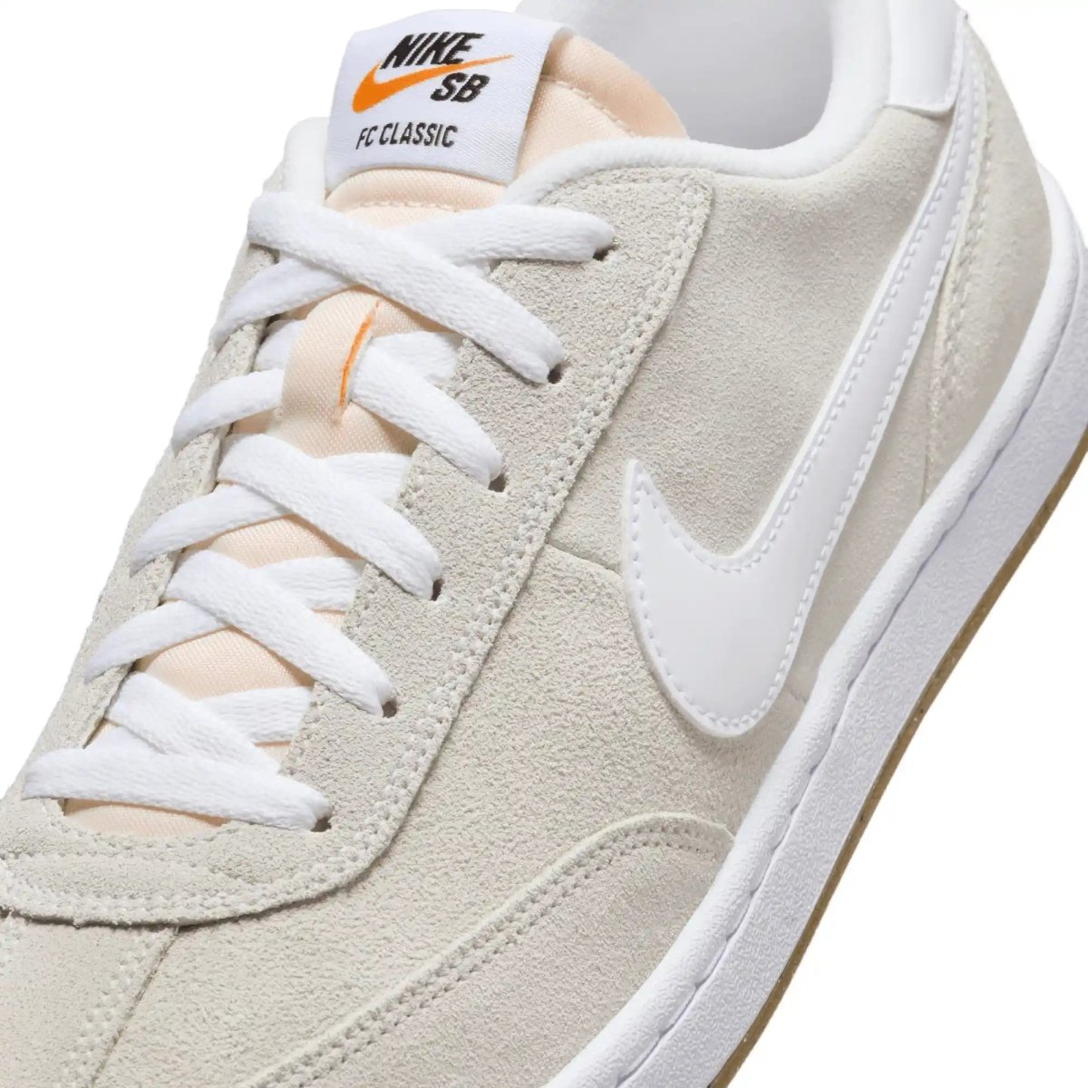 Nike SB FC Classic in Summit White/Summit White - White - Goodnews Skateshop