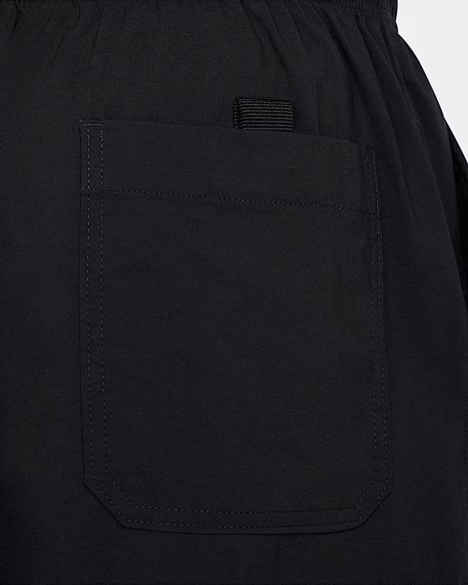 Nike SB Kearny Cargo Shorts in Black/White - Goodnews Skateshop