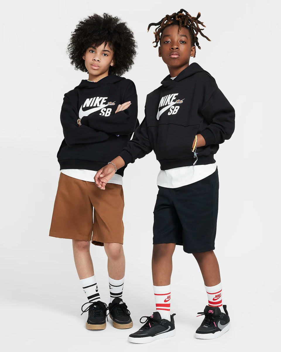 Nike SB Older Kids Icon EasyOn Fleece Hoodie in Black - Goodnews Skateshop