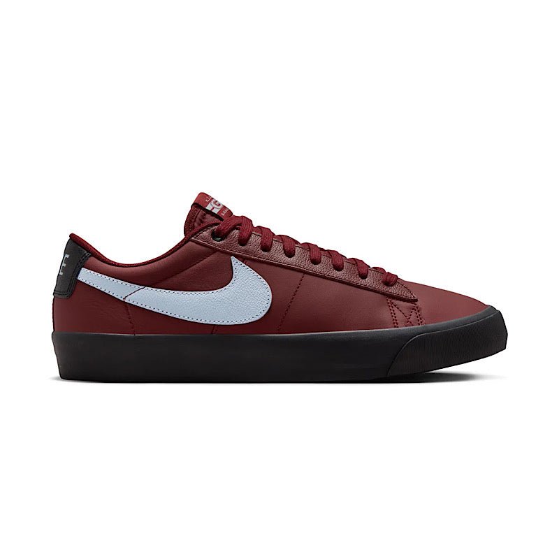 Nike SB Zoom Blazer Low Pro GT in Dark Team Red/Lt Armory Blue - Goodnews Skateshop