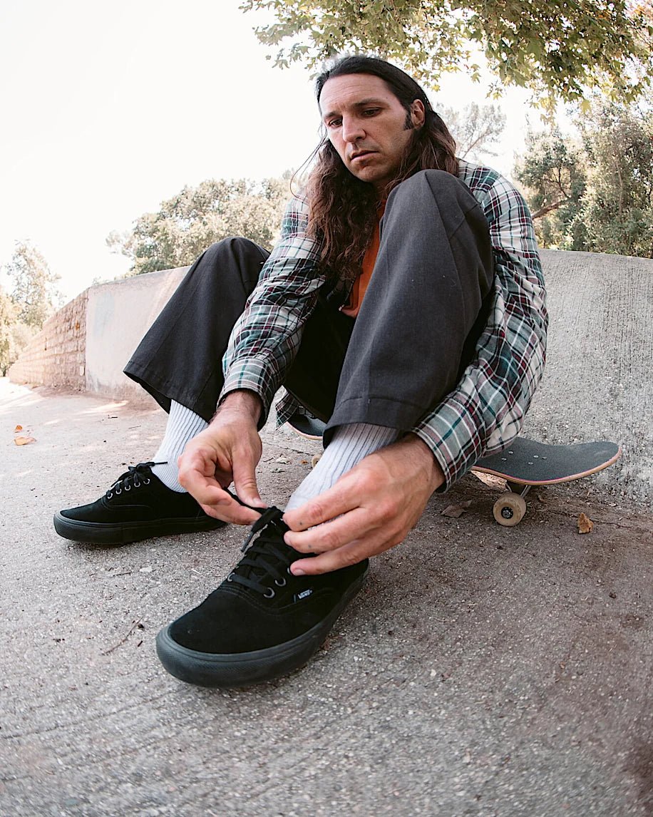 Vans Skate Era in Black/Black - Goodnews Skateshop
